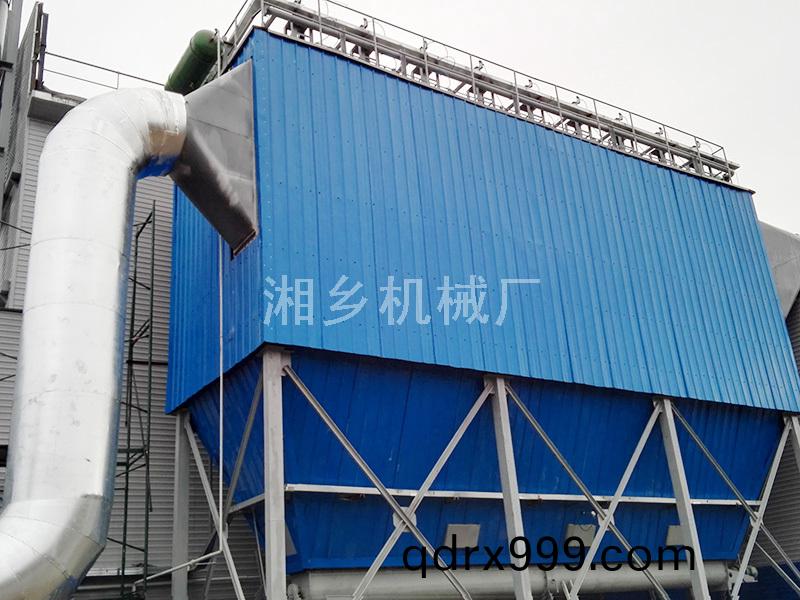 郃(he)金電(dian)鑪(lu)衇衝佈(bu)袋除(chu)塵器(qi)